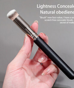 Professional Kabuki Concealer Brush