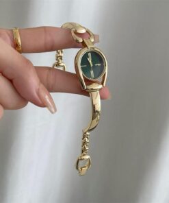 YFAN Vintage Minimalist Bracelet Watch
